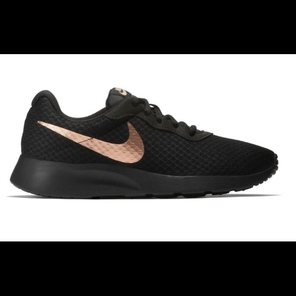 Nike Shoes - Cute & Comfortable